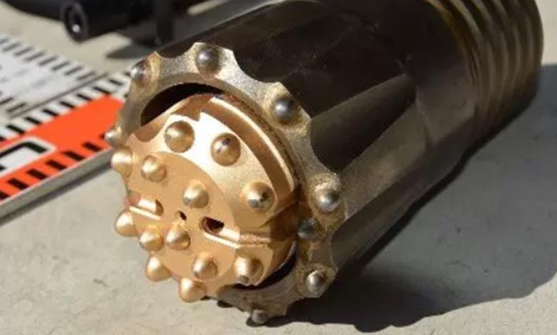 インナーロッドを使用しない二重ビット削孔