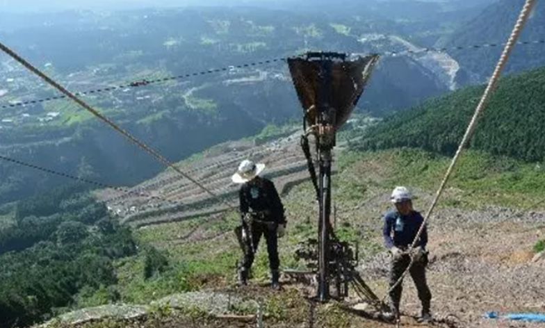 無足場で二重ビット削孔