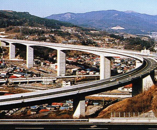 中央自動車道岡谷高架橋