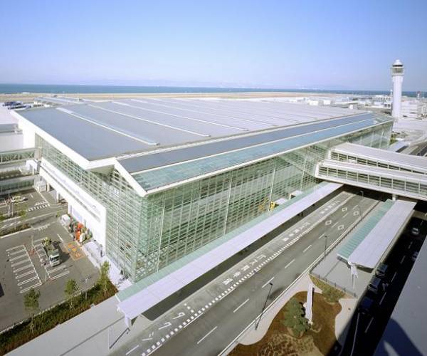 中部国際空港ターミナル（愛知県常滑市）