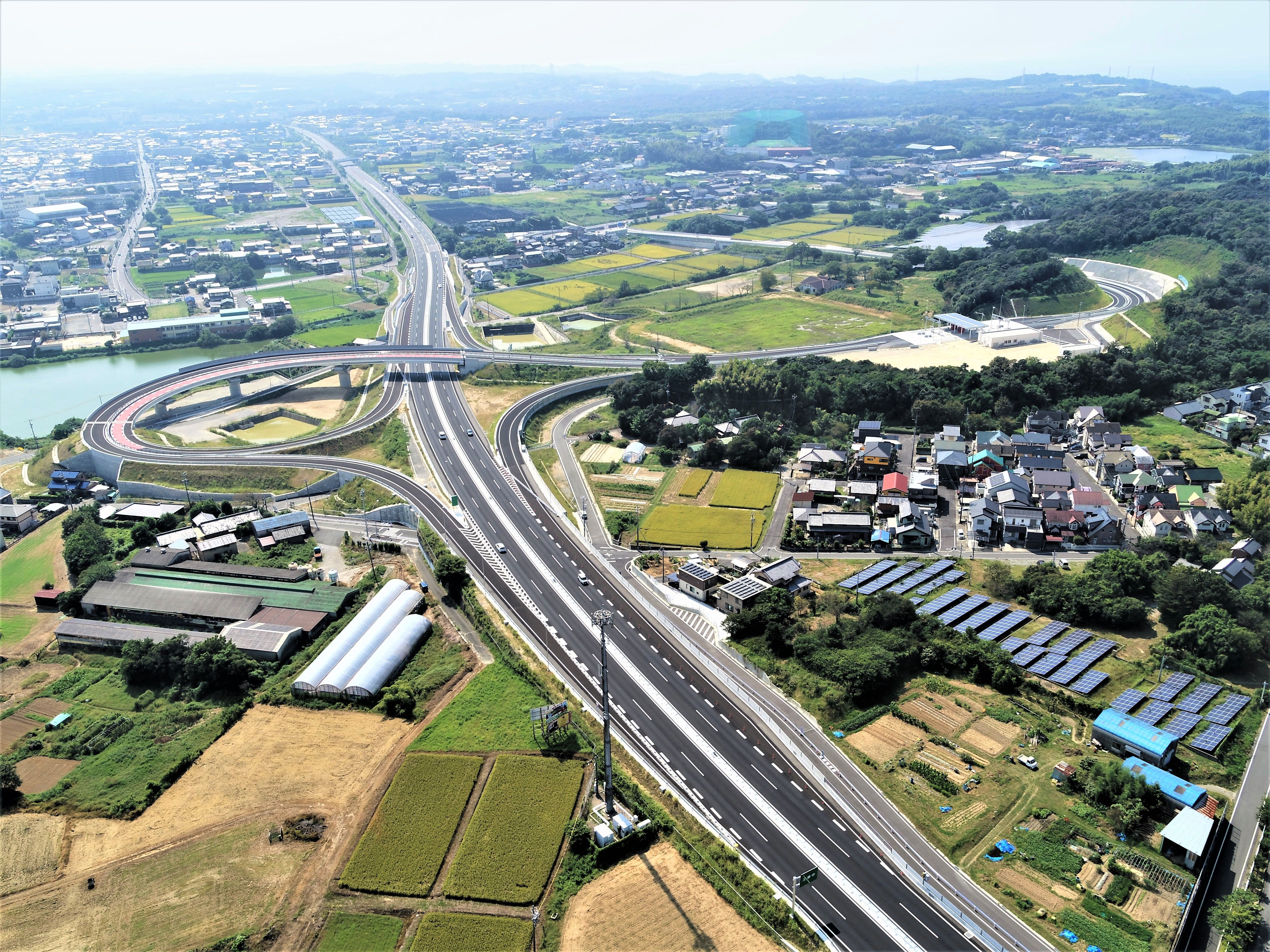 武豊北インターチェンジ（仮称）新設工事の内 橋梁・擁壁・舗装その2工事