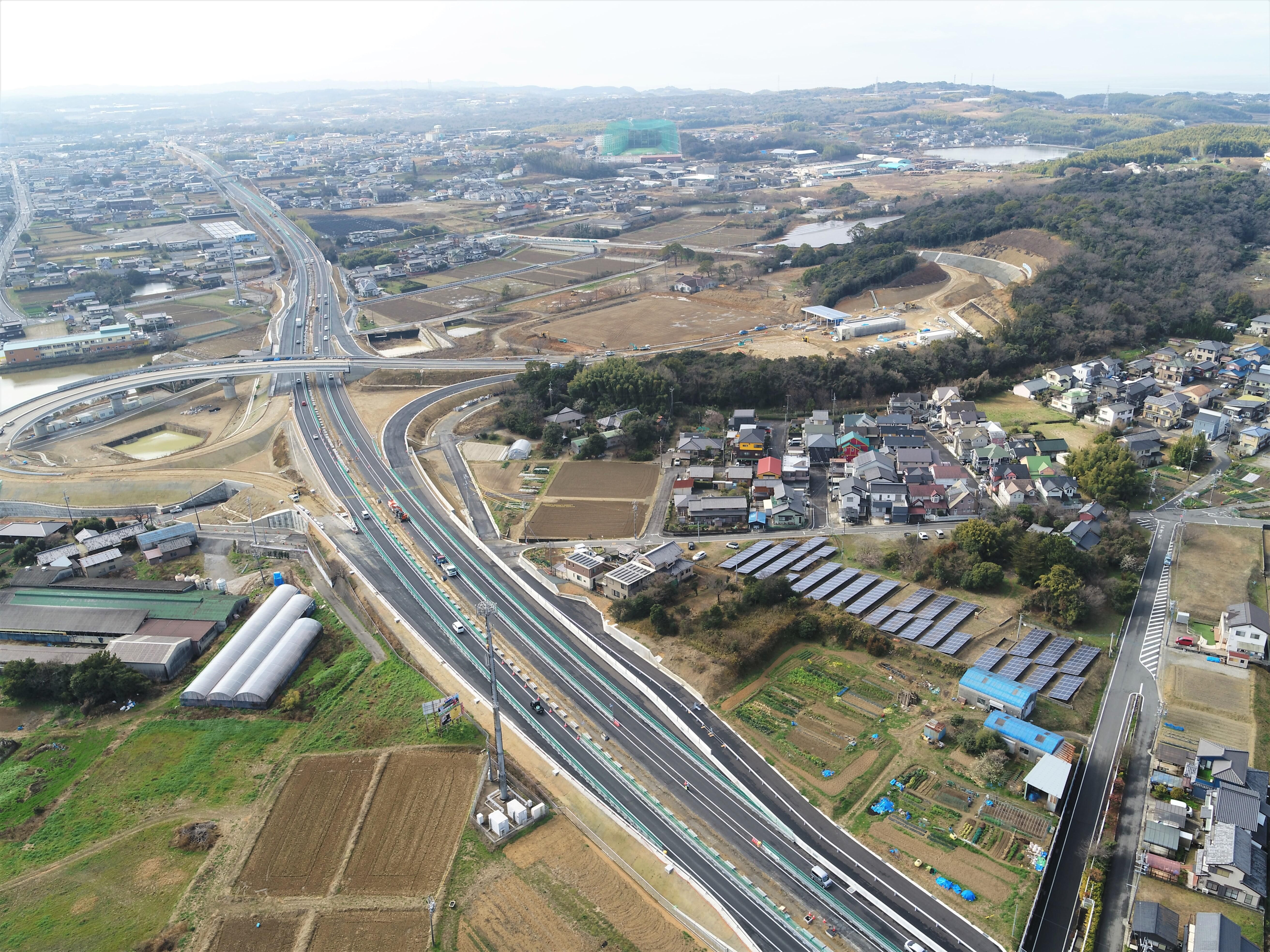武豊北インターチェンジ（仮称）新設工事の内 橋梁・擁壁・舗装その2工事