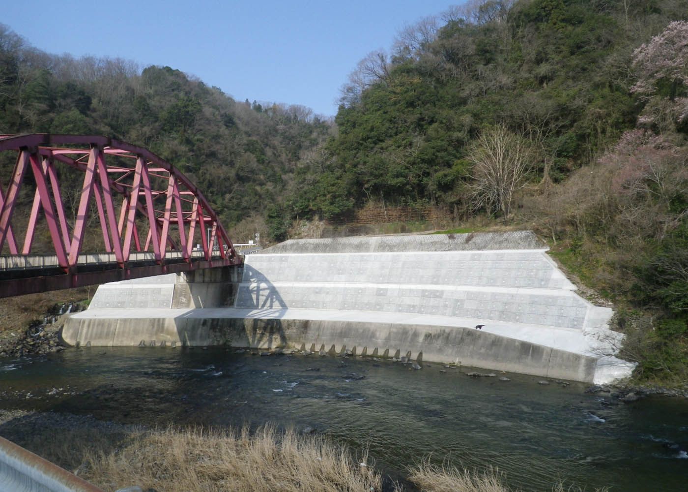 愛岐処分場護岸パンウォールイメージ